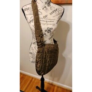NWOT! Beautiful Chocolate Brown Quilted Puffy Crossbody Bag w/Zip Closure